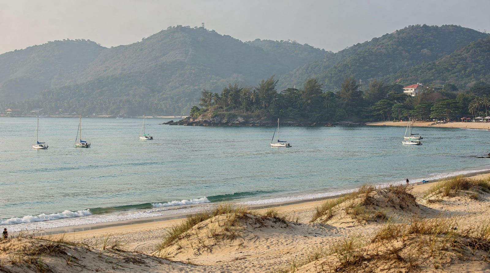 Nai Harn Beach