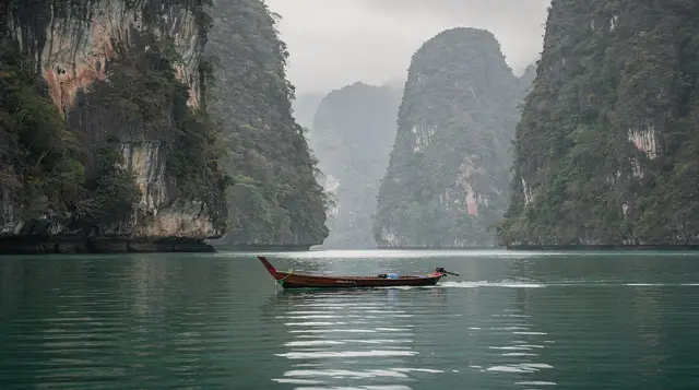 James Bond Island tour guide